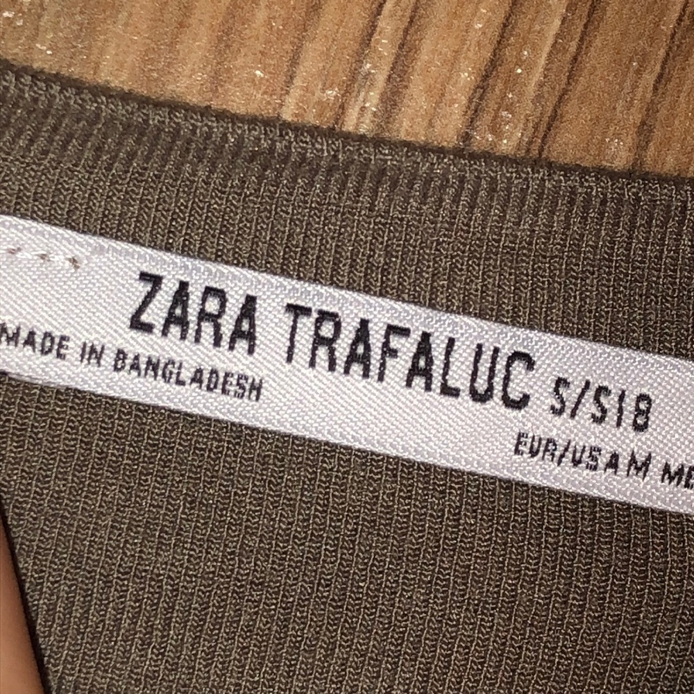 Cropped tee - Picture 2 of 2